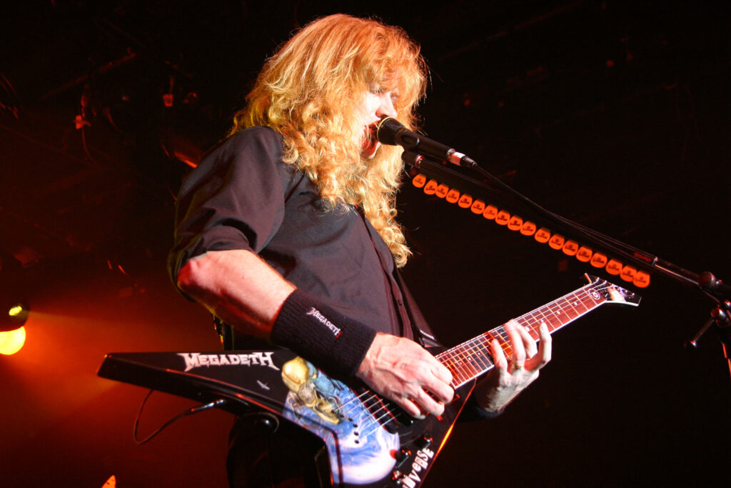 Dave Mustaine en concierto, exguitarrista de Metallica y fundador de Megadeth