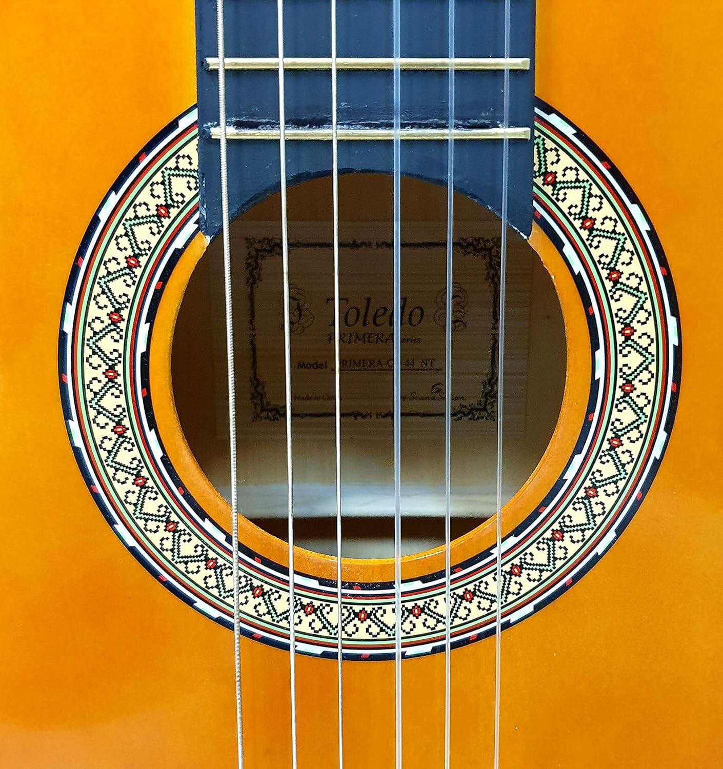Guitarra Romanza Primera, boca y cuerdas, clásica flamenca